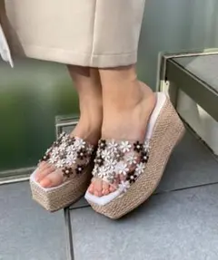 NICE CLAUP 花柄サンダル　Mサイズのサムネイル