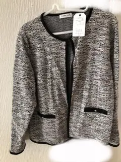 薄手のノーカラージャケット 38