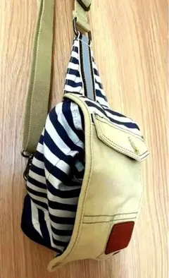 【値下げ】❗️美品DIESEL❣️ディーゼル　ストライプ柄 ボディバッグ キャンバス