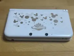 ニンテンドー3DS LL ディズニー マジックキャッスル　本体、充電器セット