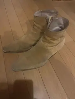 ヒールブーツ　スウェード