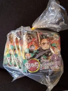 【新品未開封　最終値下げ】鬼滅の刃　コレクション缶バッジ　第4弾　10個セット