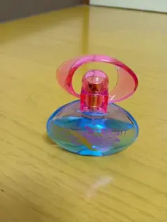 フェラガモ　インカント　シャイン　オーデトワレ　３０ml