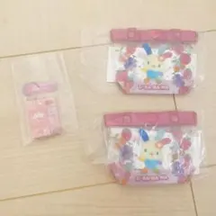 サンリオ プールバッグ風ミニポーチ2・タイルシール風チャームセット