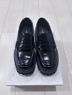 CHARLES & KEITH 厚底ローファー 黒 38（24.5cm）サイズ - メルカリ