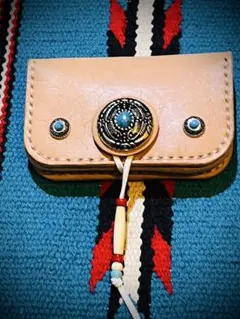 レザーとコンチョのマイクロウォレット　ベージュ　ハンドメイド