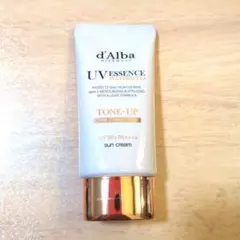 新品　d'Alba UV ESSENCE 　ダルバ日焼け止め