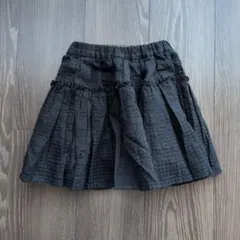 ☆美品☆BeBe 黒フリル付きギャザースカート110