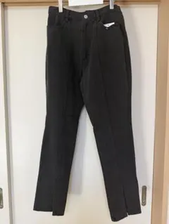 ブラックデニムのサムネイル