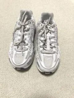 ナイキ NIKE P-6000 22.5 目立った汚れ無し