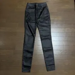 新品未使用レザーブラック ストレッチ スキニーパンツSサイズ