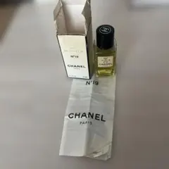 CHANEL Eau de Toilette N°19 50ml 8割