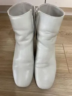 ビューティーアンドユース ユナイテッドアローズ ホワイトレザー中ヒールブーツ