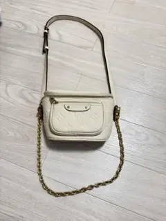 Item thumbnail for item 600ba607-9ee8-4483-82aa-01a55ed5d8f3