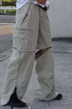 ベージュ カーゴパンツ ジッパー付き