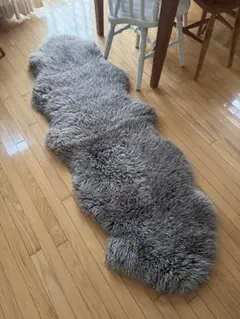 コストコ　ラグ　シープスキン　180✖️63 毛長　ムートン 2026年最新】コストコ ムートンラグの人気アイテム - メルカリ