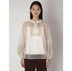 B品特価✨Lily Brown 刺繍入りシアーシャツ　インナーキャミ無しのサムネイル