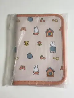 【新品】ミッフィー マルチケース ポーチ パスポートケース 母子手帳ケース