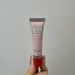 【新品未使用】L'OCCITANE リップバーム ピンク系 ローズのサムネイル