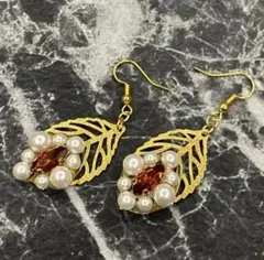 リーフモチーフ ゴージャスピアス