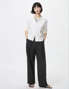 ユニクロ/タックワイドパンツ