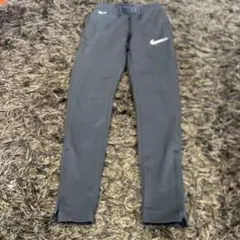 Nike ブラックジョッカーパンツサイドジッパー付き