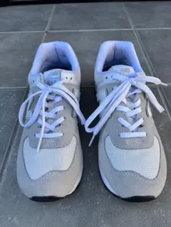 New Balance スニーカー 574 ユニセックス グレー/ホワイト