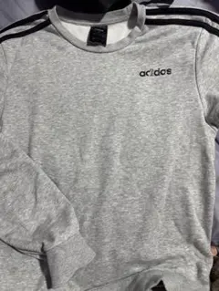 adidas クルーネック スウェット グレーのサムネイル