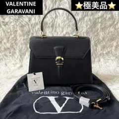 2026年最新】valentino garavani ハンドバッグの人気アイテム - メルカリ