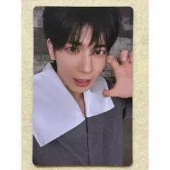 テヒョン　トレカweverseグローバル特典TXTアルバムSANCTUARY