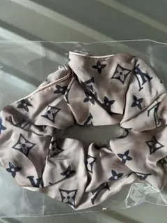 Item thumbnail for item 09d34c97-ff41-4488-917a-2527d2b8f3e5