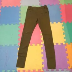 BREEZE カーキ色 スリムフィットパンツ