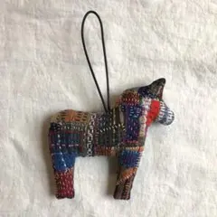 刺し子馬型オーナメント(右向06) 古布リメイク　午年　ダーラナホース風
