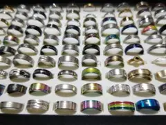 【新品100個】 多様なデザインの金属製リングランダム100個セットのサムネイル