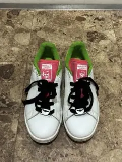 adidas Stan Smith Kermitコラボスニーカー