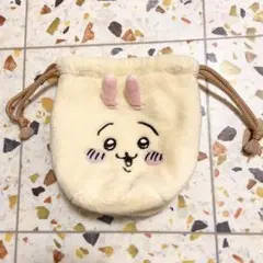 ちいかわ　ウサギ　フェイス巾着　ポーチ