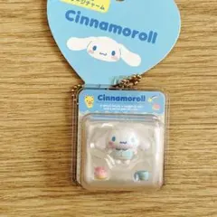 【サンリオ】　ミニチュアパッケージチャーム　シナモロール　①