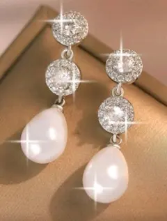 ホワイト シルバー ピアス パール フラワー ラインストーン ブライダル