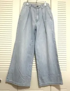 GU タックワイドデニム　XL ライトブルー