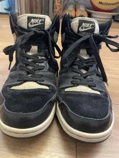 NIKE COURT FORCE ハイカットスニーカー ブラックのサムネイル