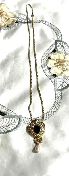 AVON ヴィンテージ ネックレス　ハート