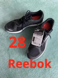 ランニングシューズ スニーカー