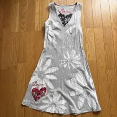Desigual ノースリーブ ワンピース グレー 花柄のサムネイル