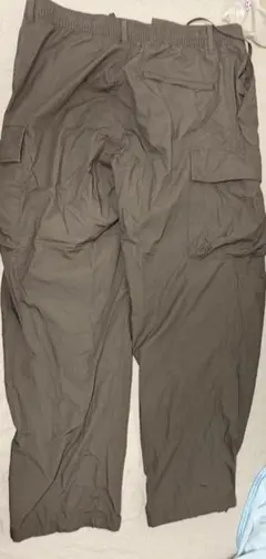 UNIQLO ワイドフィットカーゴパンツ ダークブラウン Lサイズ