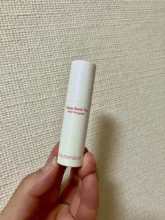 &nd by rom&nd グラッシーボムティント　HL04