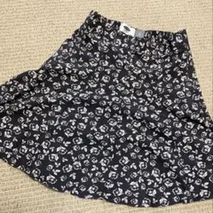 オールドネイビー　黒い花柄スカート ST (S) 100cm~のサムネイル