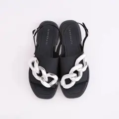 美品☆TEMPERATE QUINN シルバーチェーン付きサンダル ブラックのサムネイル