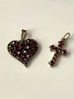 ビンテージ　ボヘミアンガーネット　チャーム　ハート　クロス