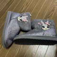 うさぎマークのブーツのサムネイル