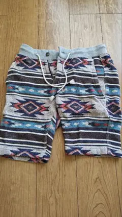 ニットの ネイティブ柄 ショートパンツ サイズMのサムネイル